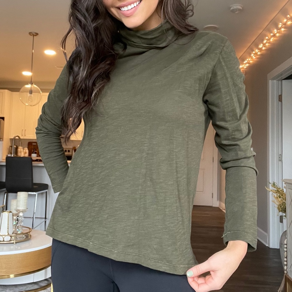 MadeWell Turtle Neck - Picture 4 of 4